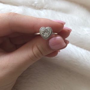 Pandora “sparkling love” ring